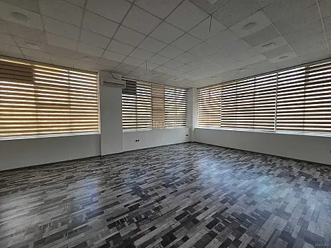 Kirayə verilir 5 otaqlı ofis 210 m²