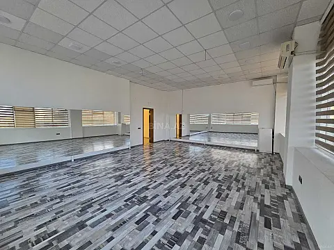 Kirayə verilir 5 otaqlı ofis 210 m²