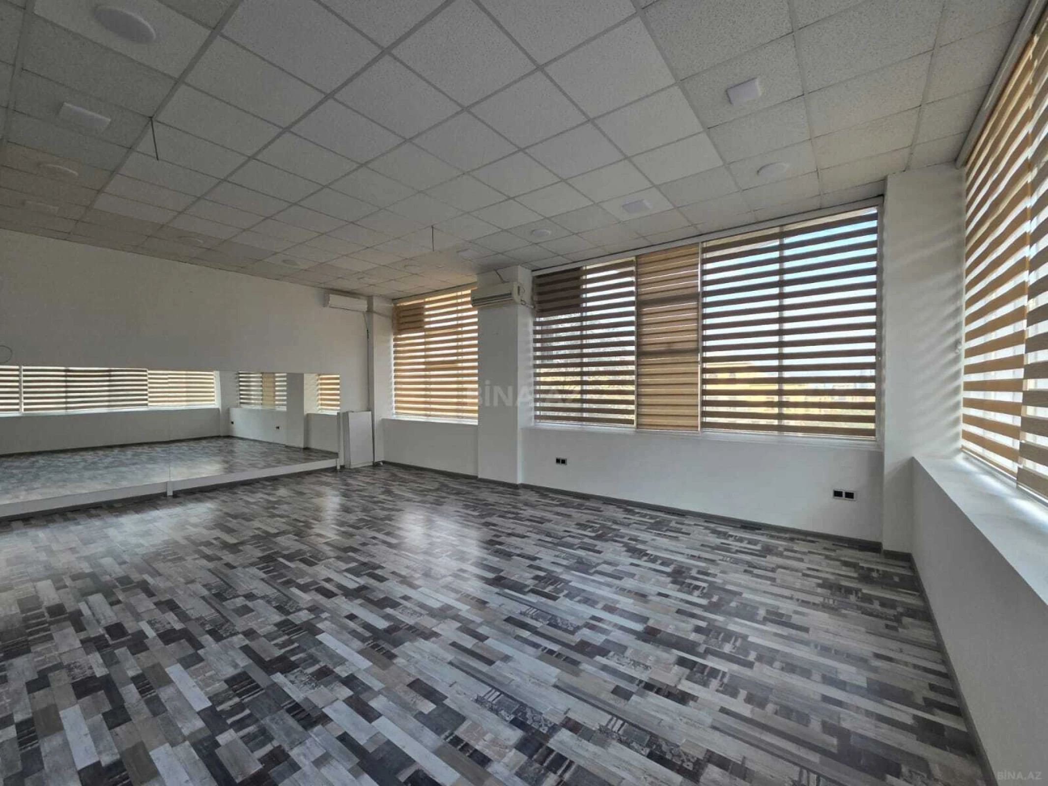 Kirayə verilir 5 otaqlı ofis 210 m²