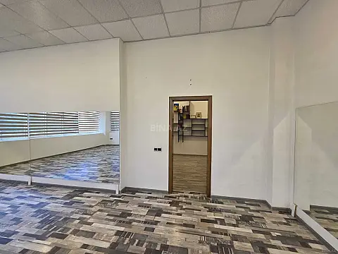 Kirayə verilir 5 otaqlı ofis 210 m²