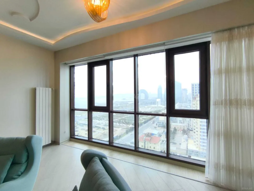 Kirayə verilir 4 otaqlı mənzil 220 m²