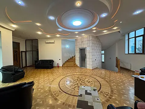 Kirayə verilir 13 otaqlı ofis 1000 m²