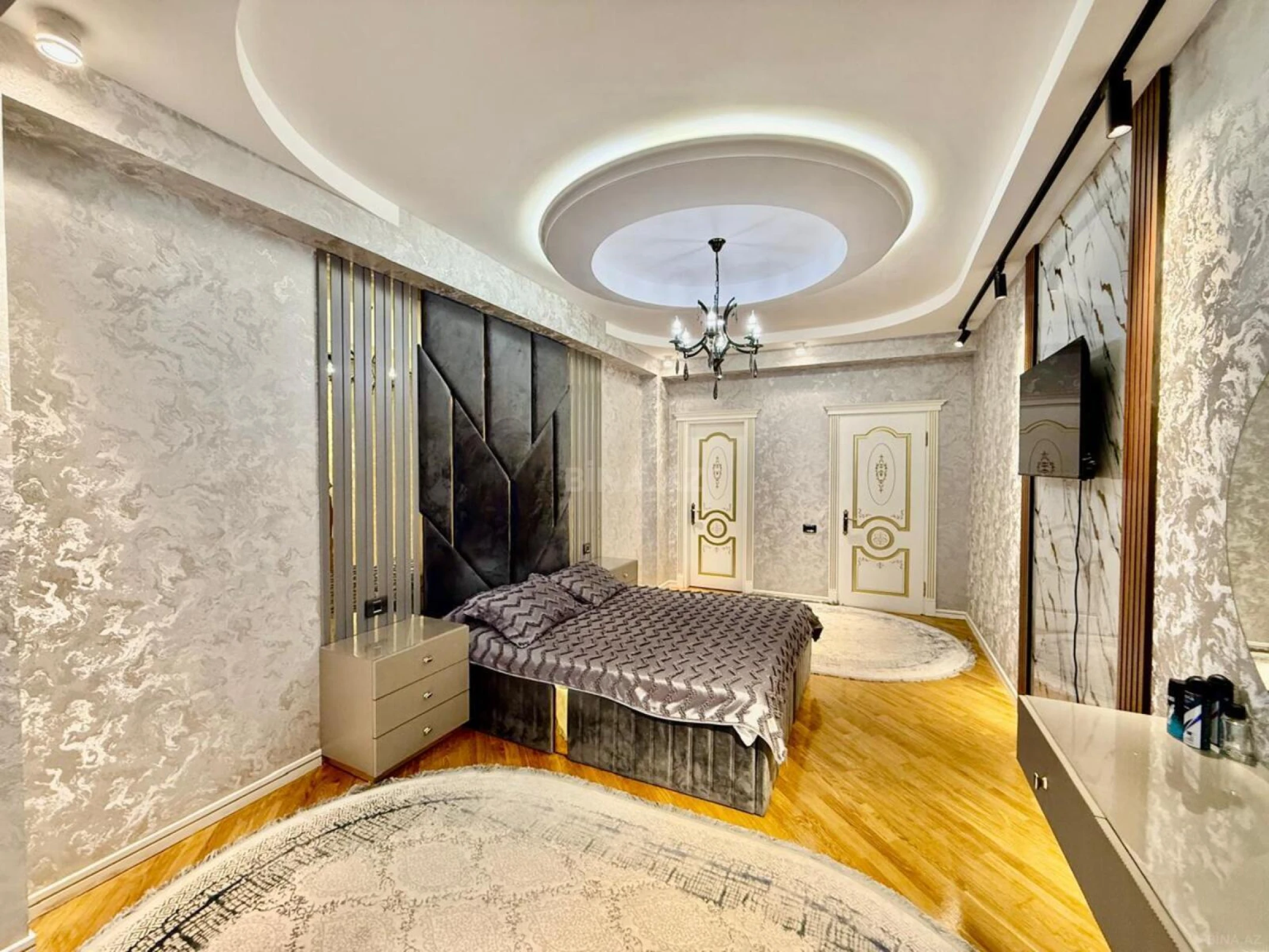 Satılır 3 otaqlı mənzil 150 m²