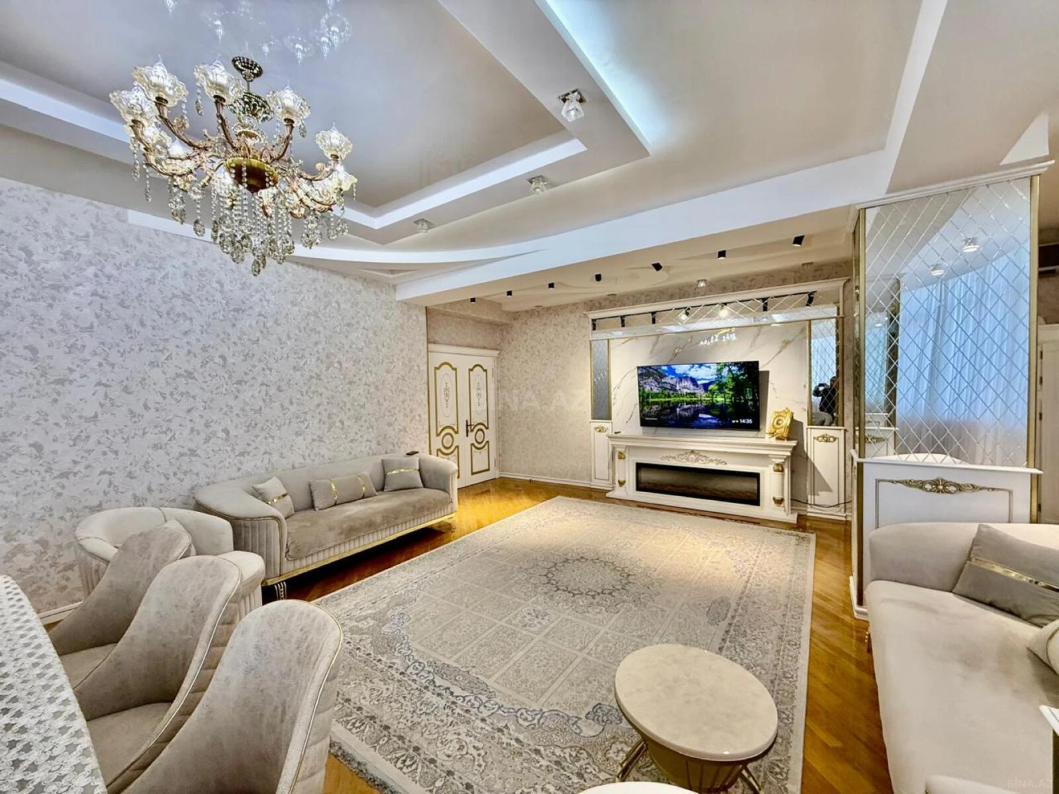 Satılır 3 otaqlı mənzil 150 m²