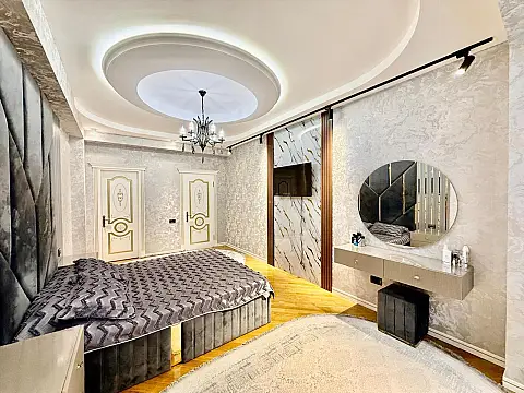 Satılır 3 otaqlı mənzil 150 m²