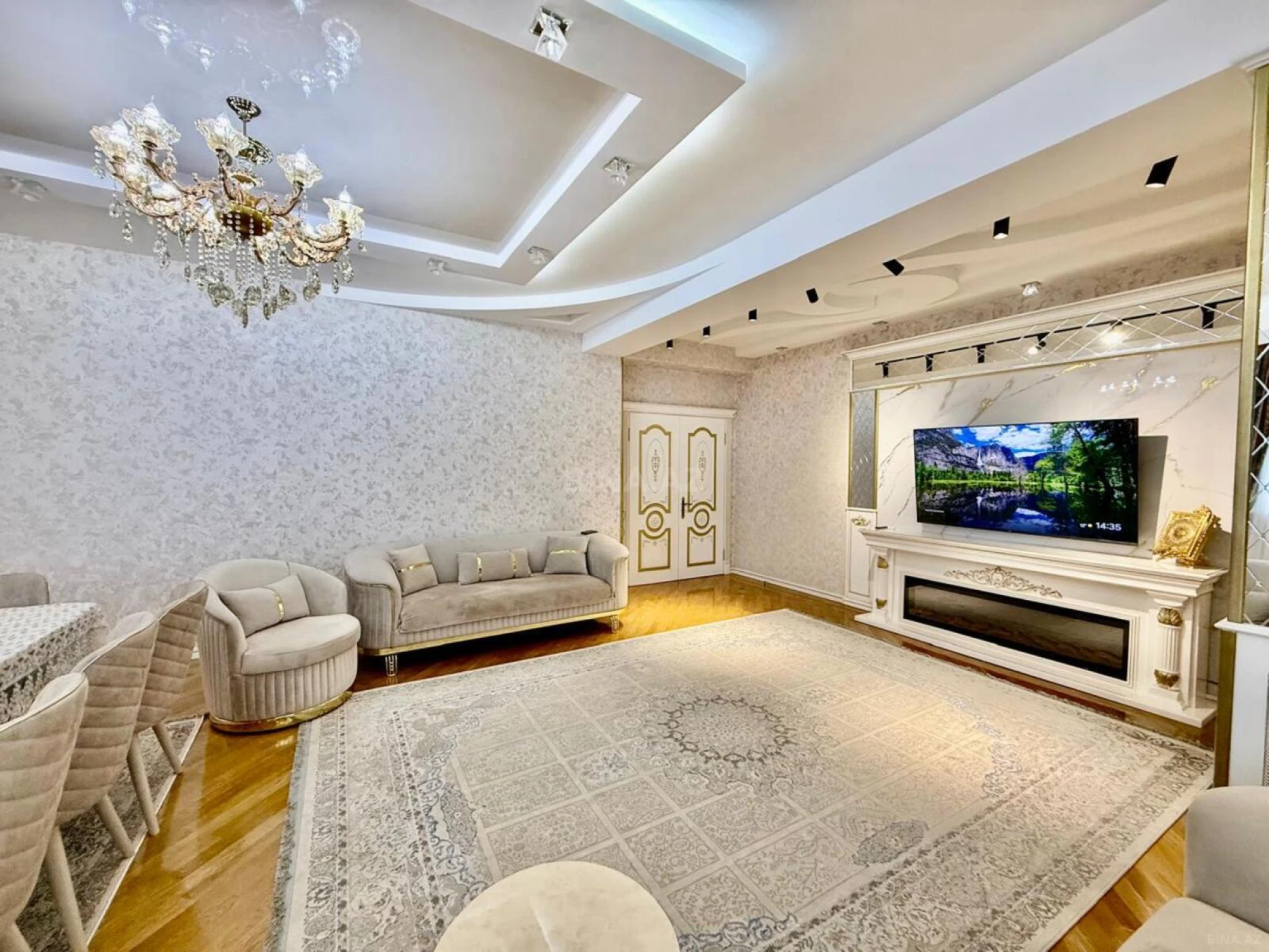 Satılır 3 otaqlı mənzil 150 m²