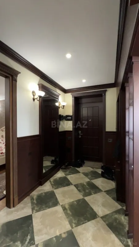 Satılır 2 otaqlı mənzil 100 m²