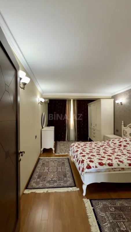 Satılır 2 otaqlı mənzil 100 m²
