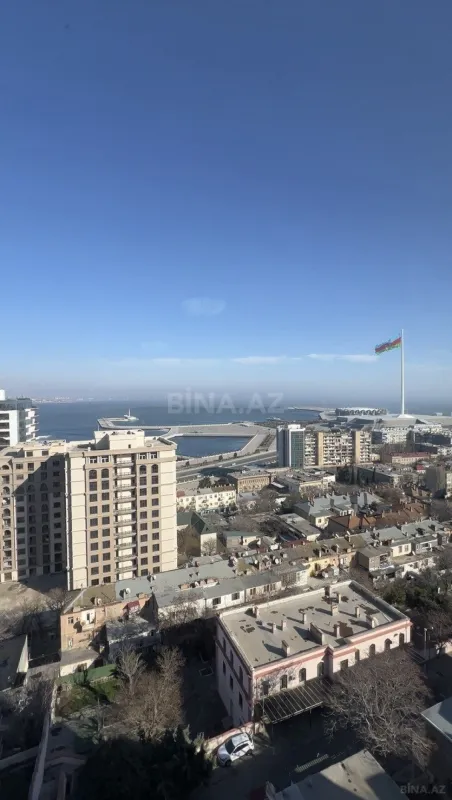 Satılır 2 otaqlı mənzil 100 m²