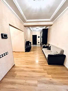 Satılır 3 otaqlı mənzil 115 m² — Bakı, İnşaatçılar 3 otaq 115.00 m²
