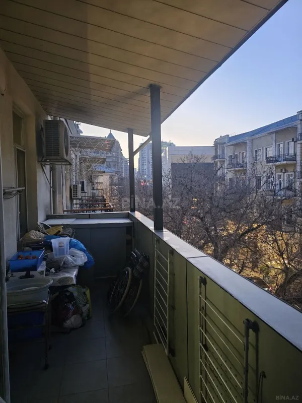 Satılır 3 otaqlı mənzil 82 m²