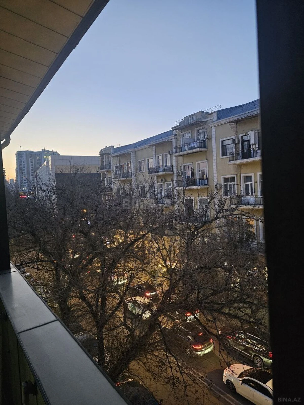 Satılır 3 otaqlı mənzil 82 m²