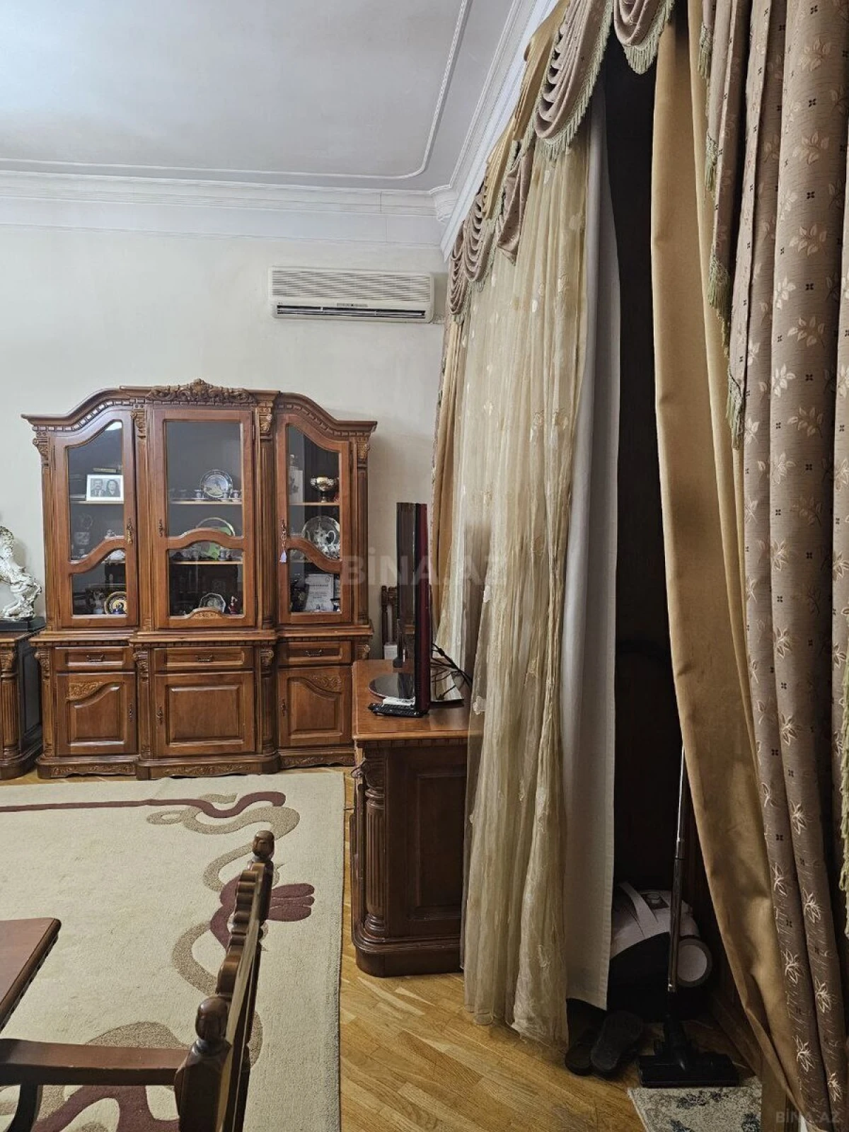 Satılır 3 otaqlı mənzil 82 m²
