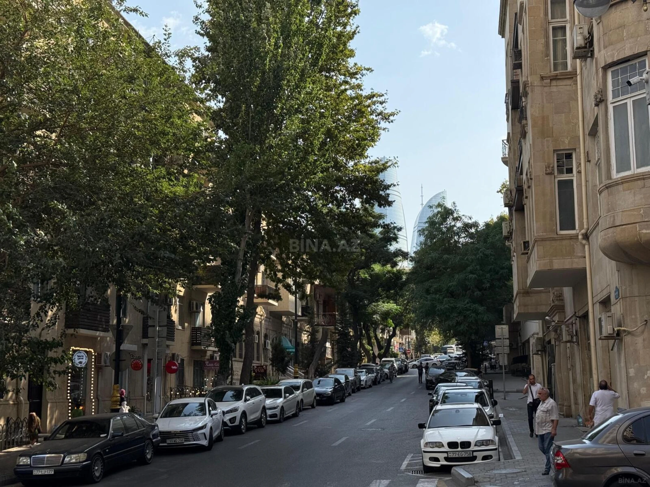 Satılır obyekt 450 m²