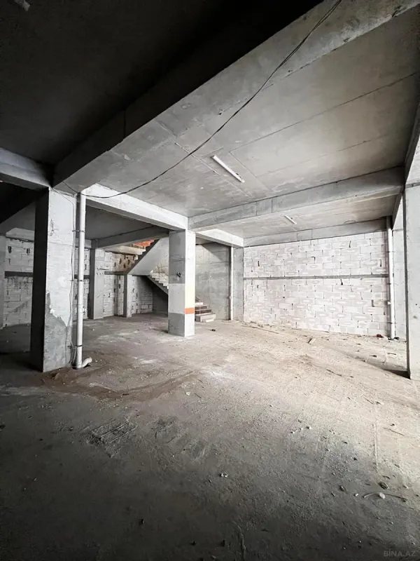 Satılır obyekt 450 m²