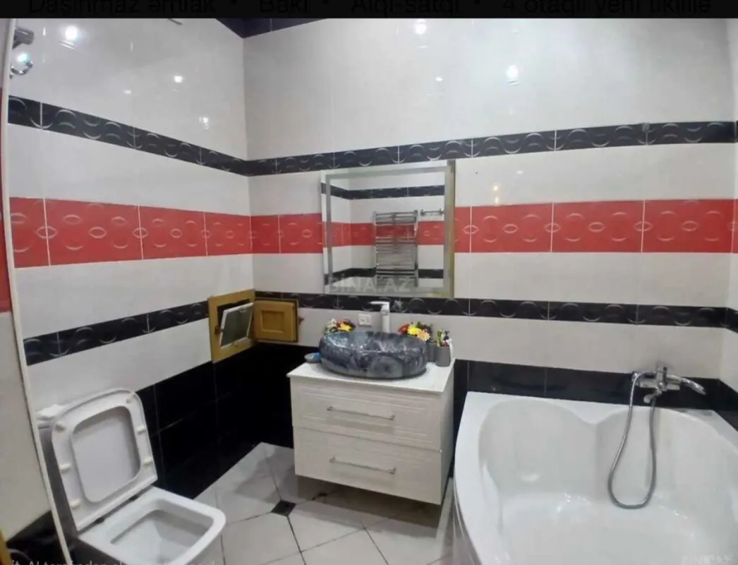 Satılır 4 otaqlı mənzil 180 m²