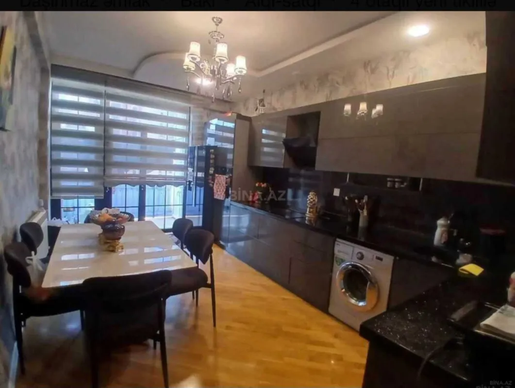 Satılır 4 otaqlı mənzil 180 m²