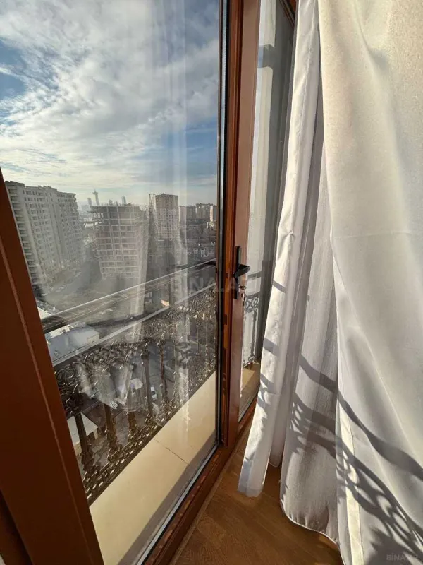 Kirayə verilir 3 otaqlı mənzil 100 m²