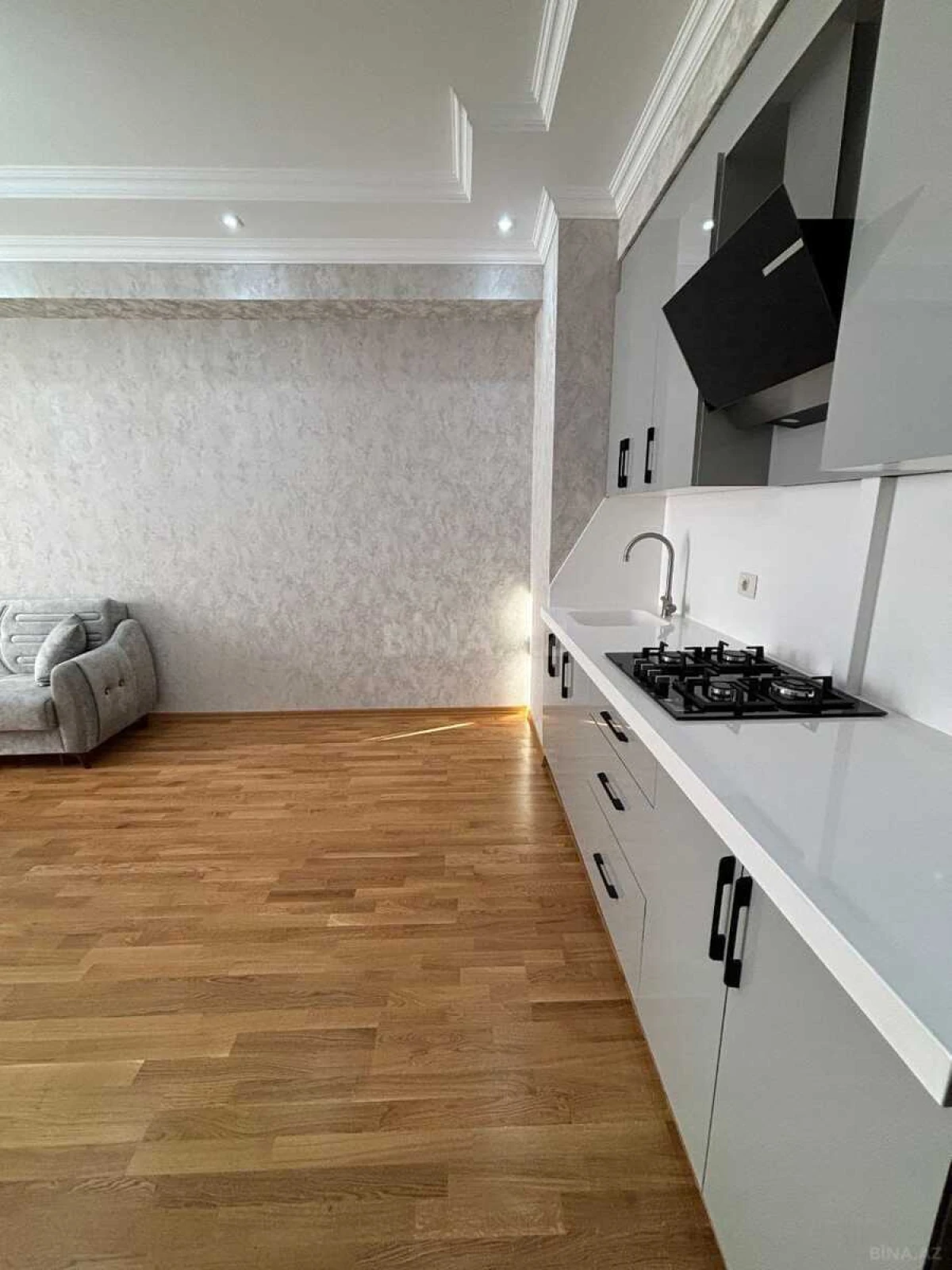 Kirayə verilir 3 otaqlı mənzil 100 m²