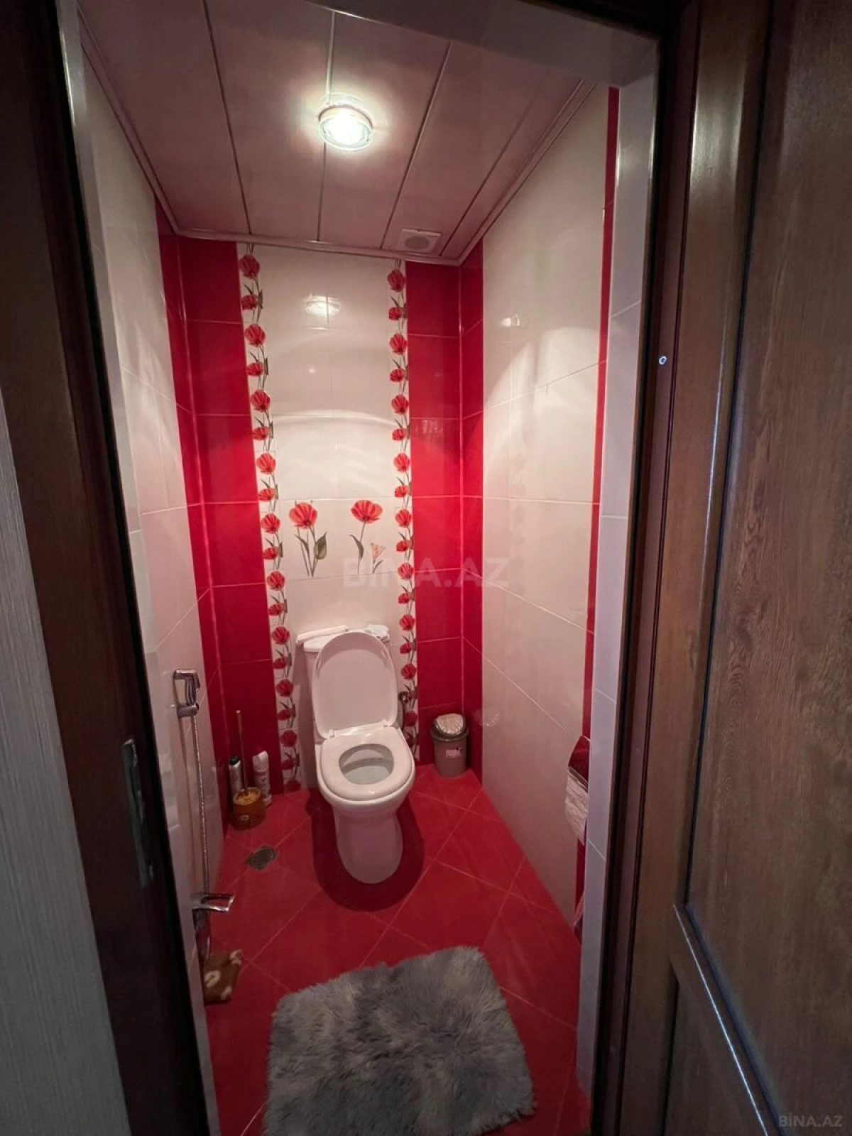 Satılır 3 otaqlı mənzil 137 m²