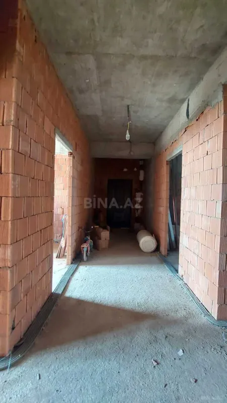 Satılır 3 otaqlı mənzil 106.5 m²