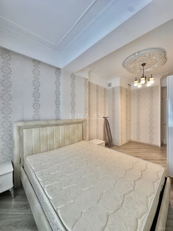 Satılır 2 otaqlı mənzil 75 m²