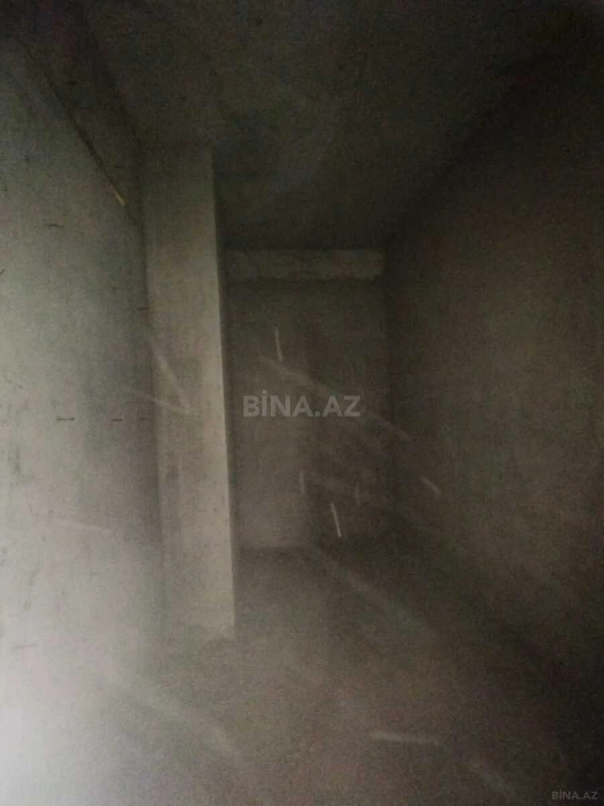 Satılır 4 otaqlı mənzil 164 m²