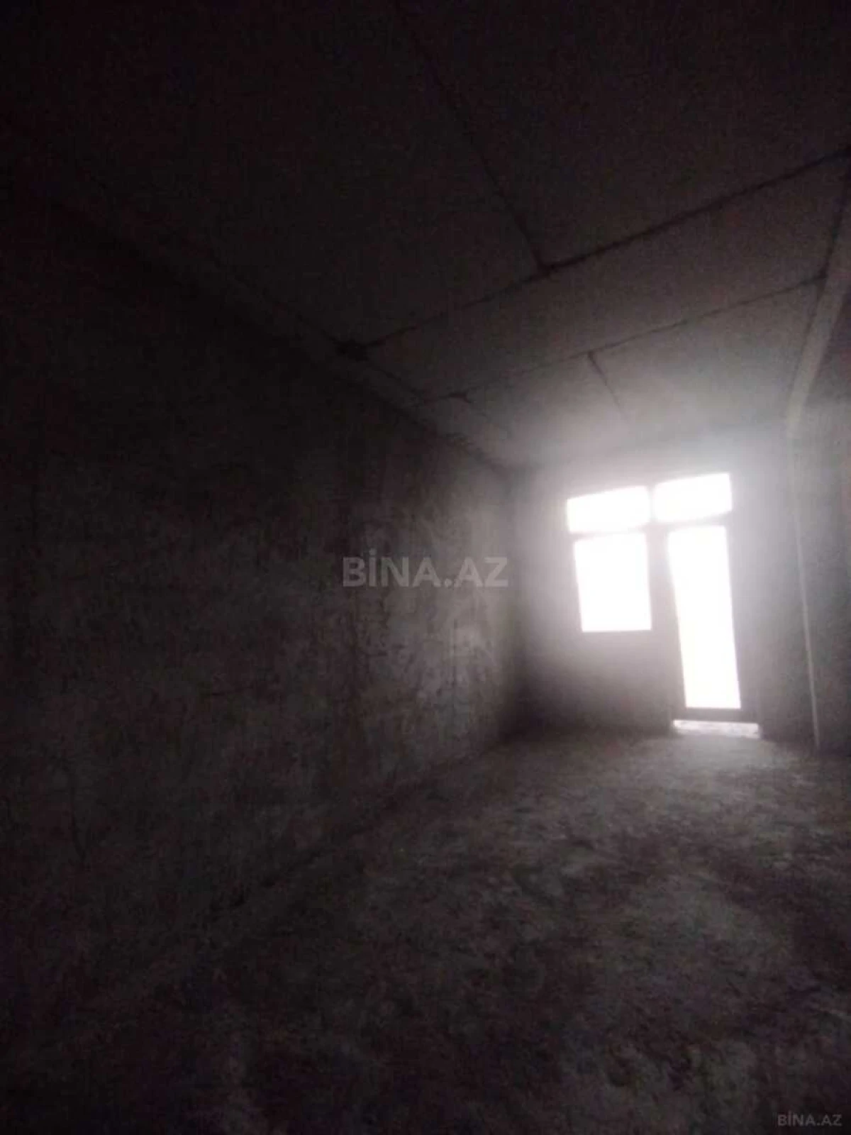 Satılır 4 otaqlı mənzil 164 m²