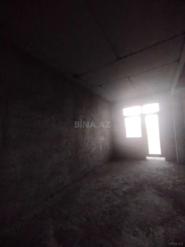 Satılır 4 otaqlı mənzil 164 m²