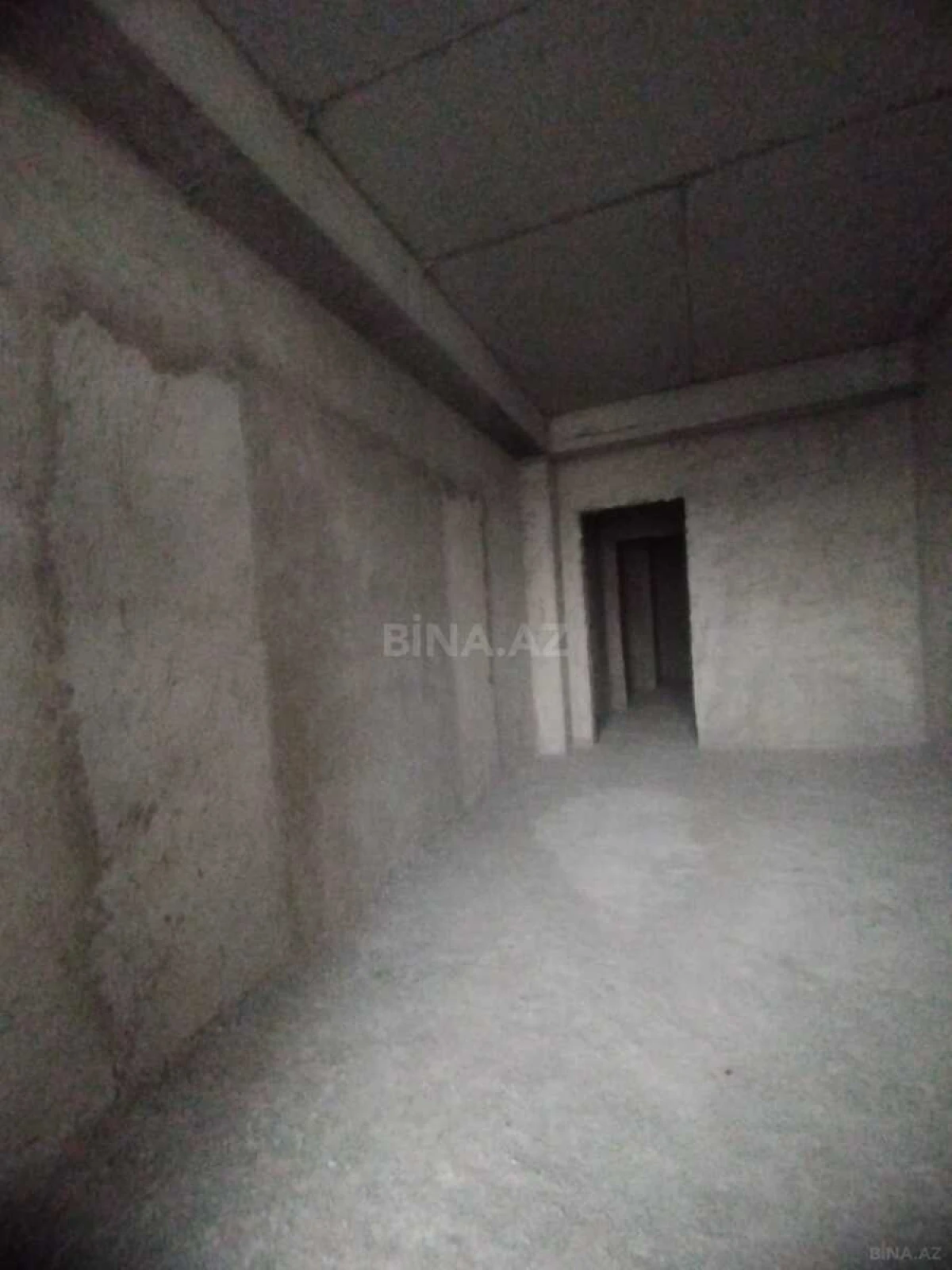Satılır 4 otaqlı mənzil 164 m²
