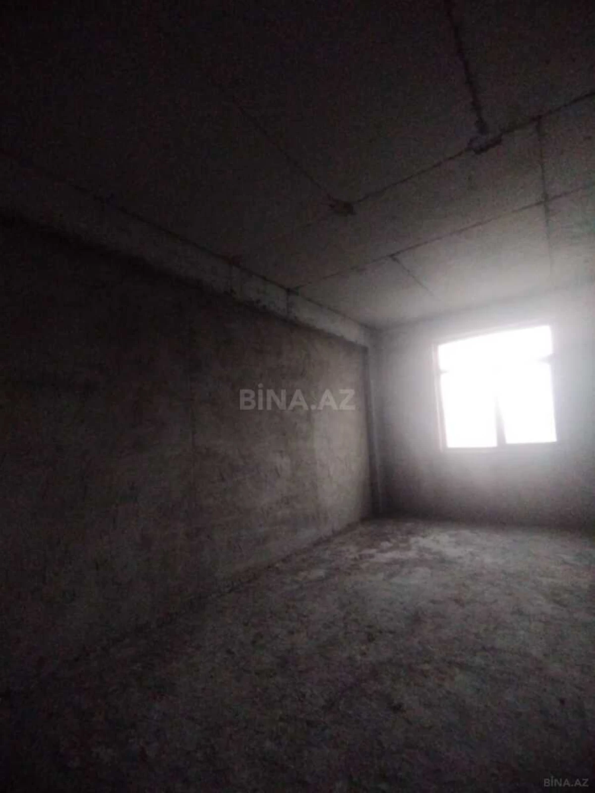 Satılır 4 otaqlı mənzil 164 m²