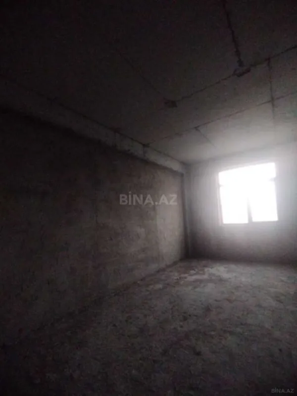 Satılır 4 otaqlı mənzil 164 m²