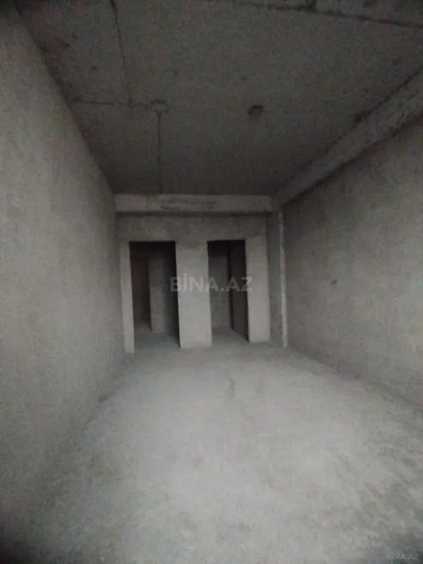 Satılır 4 otaqlı mənzil 164 m²
