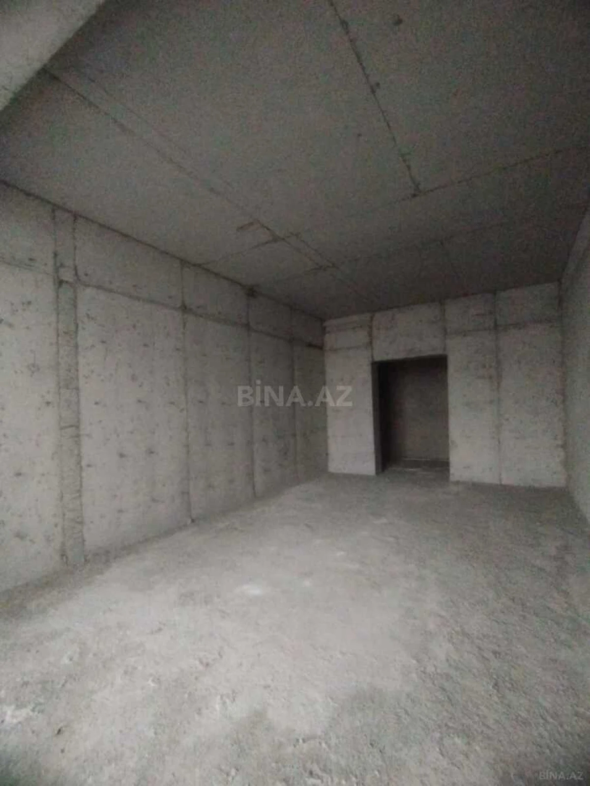 Satılır 4 otaqlı mənzil 164 m²