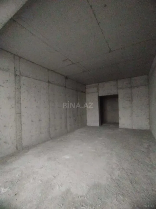 Satılır 4 otaqlı mənzil 164 m²