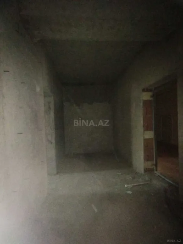 Satılır 4 otaqlı mənzil 164 m²