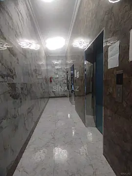 Satılır 4 otaqlı mənzil 164 m²