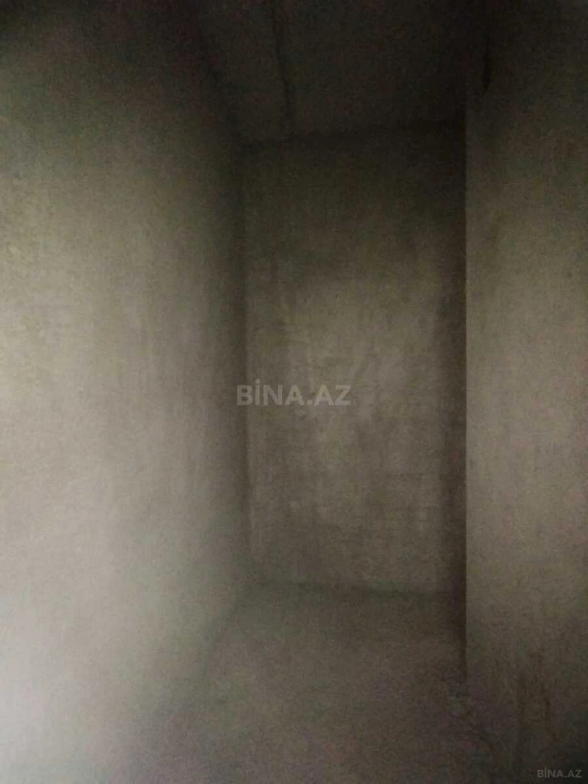 Satılır 4 otaqlı mənzil 164 m²