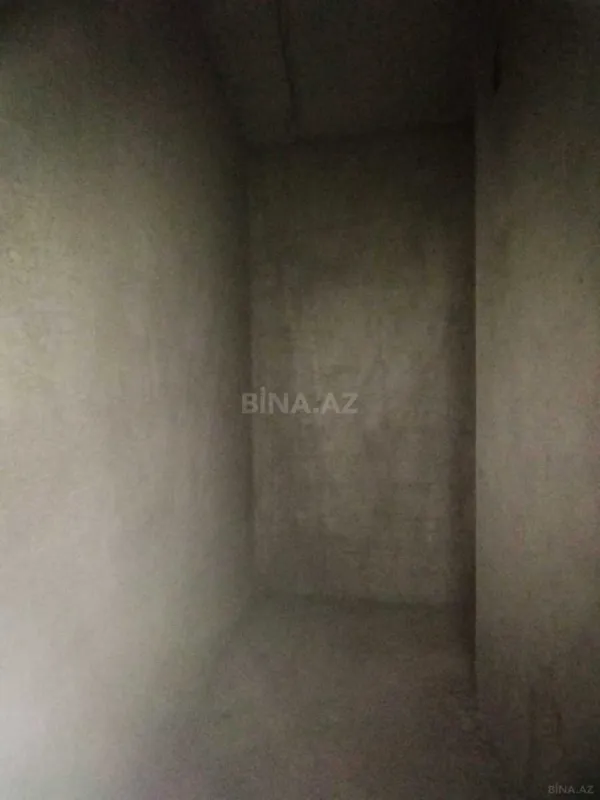 Satılır 4 otaqlı mənzil 164 m²