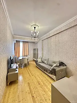 Satılır 2 otaqlı mənzil 75 m²