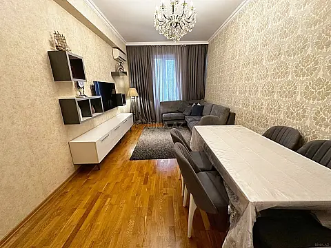 Satılır 2 otaqlı mənzil 70 m²