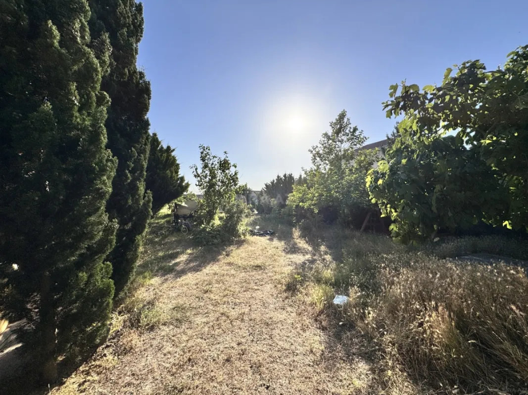 Satılır torpaq sahəsi 12 m²