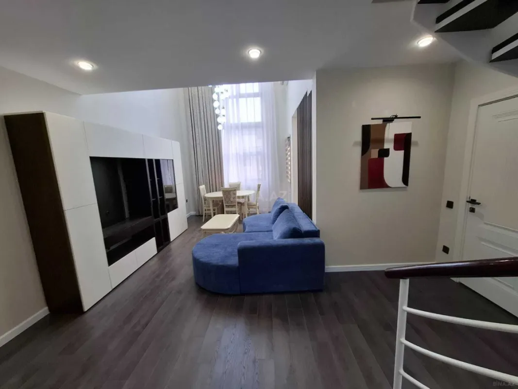 Satılır 2 otaqlı mənzil 73 m²