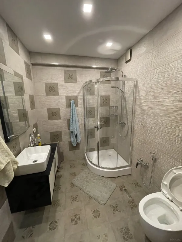 Kirayə verilir 3 otaqlı mənzil 181 m²