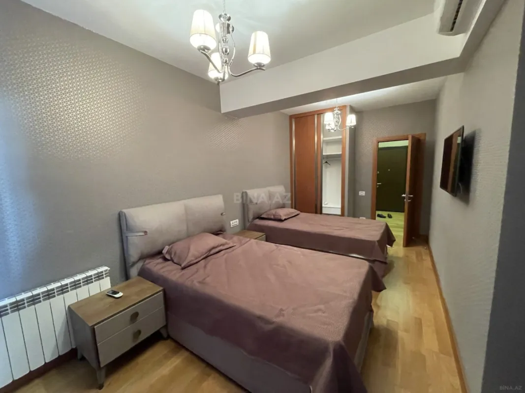 Kirayə verilir 3 otaqlı mənzil 181 m²