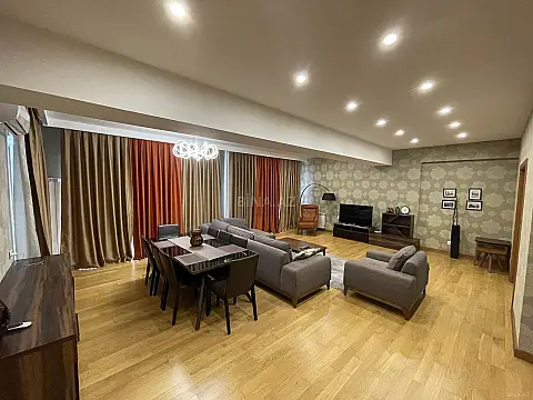 Kirayə verilir 3 otaqlı mənzil 181 m² — Bakı, Xətai 3 otaq 181.00 m²