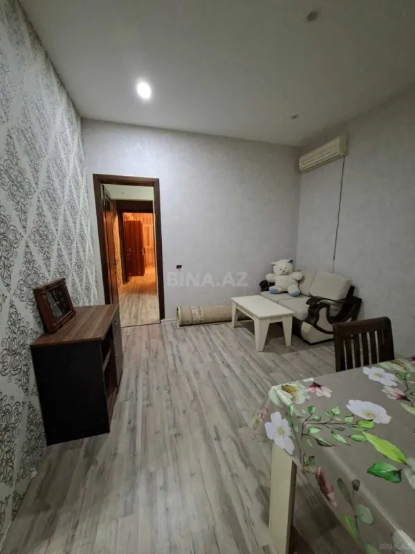 Kirayə verilir 2 otaqlı mənzil 70 m²