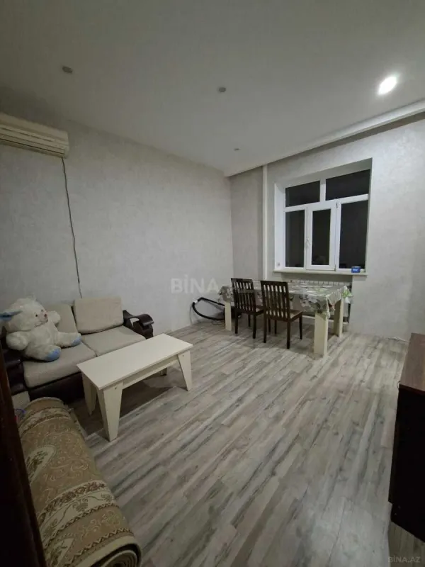 Kirayə verilir 2 otaqlı mənzil 70 m²