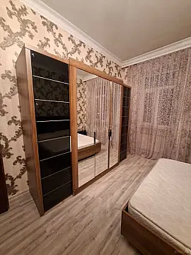 Kirayə verilir 2 otaqlı mənzil 70 m²