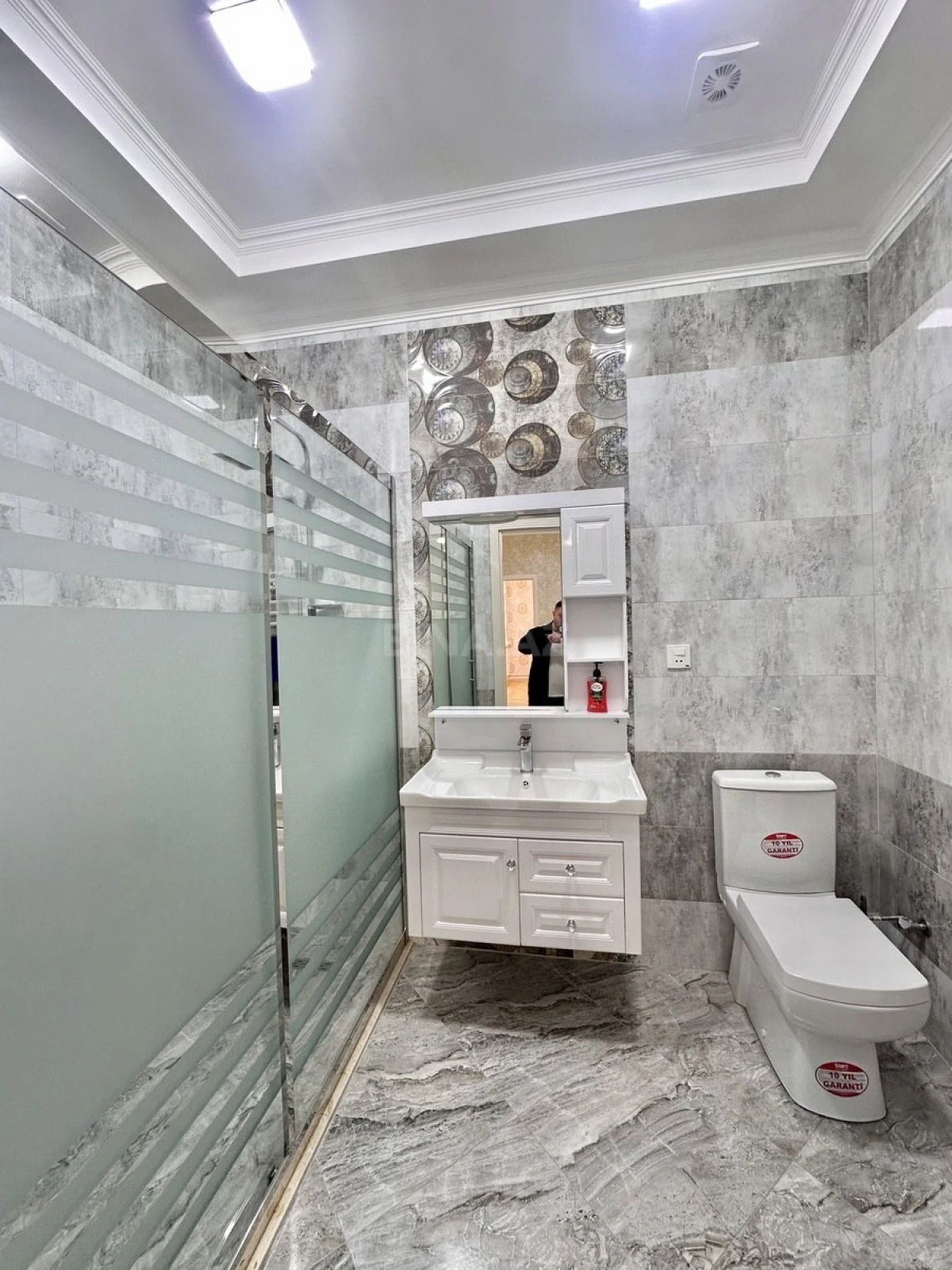 Satılır 3 otaqlı mənzil 104 m²
